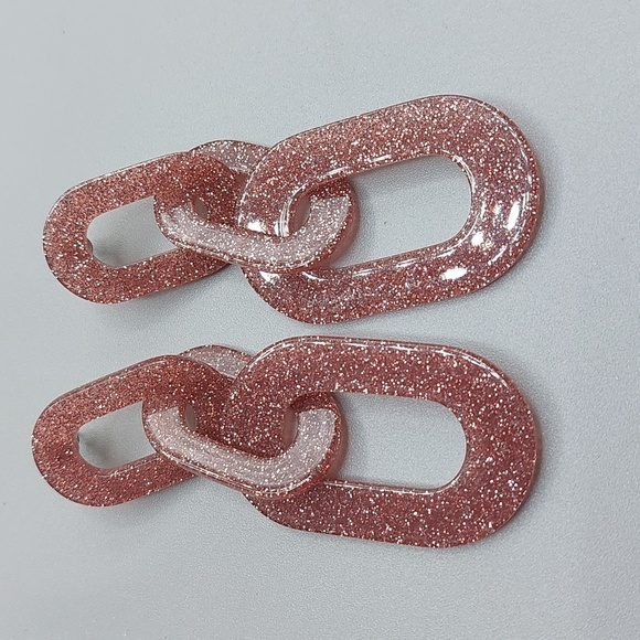 Jewelry - Linked Chain Shimmery Acrylic Party Styled Dangle Drop Earrings Statement